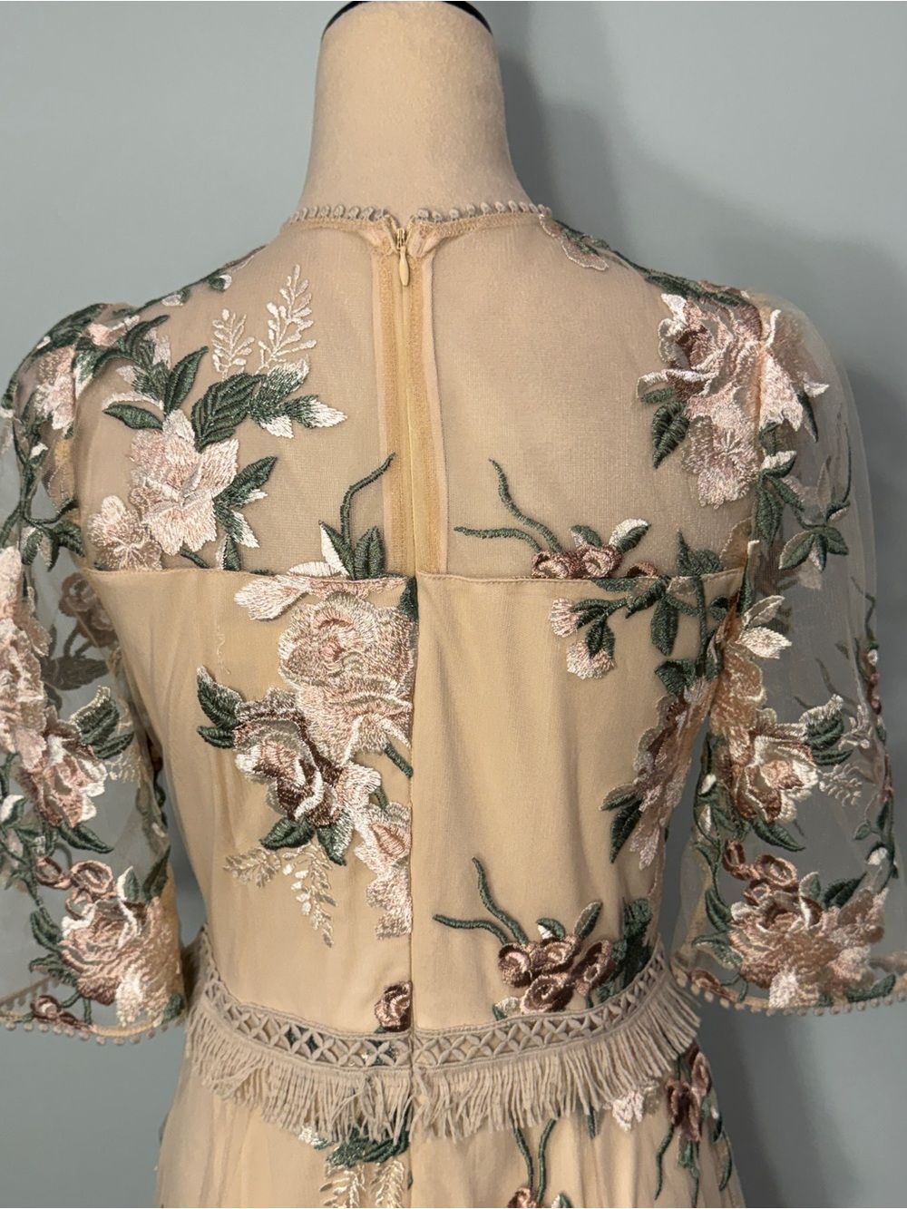 Just ME Embroidered Cream Tiered Lace Dress Size S - Picture 6 of 9